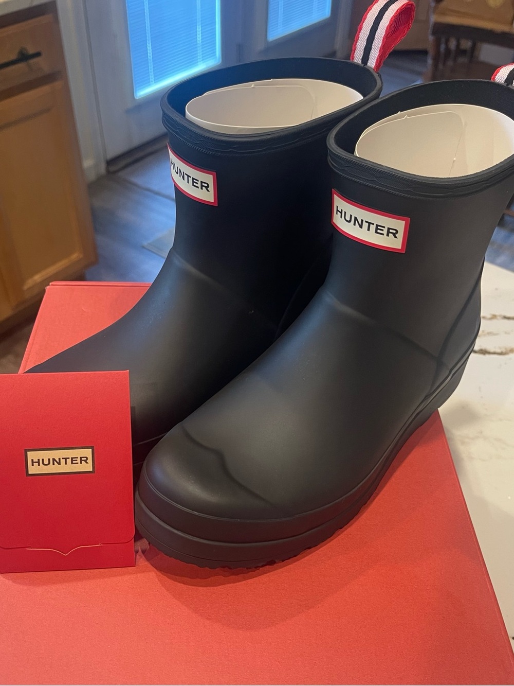 Hunter Short Black Rain Boots Size 7 NIB!